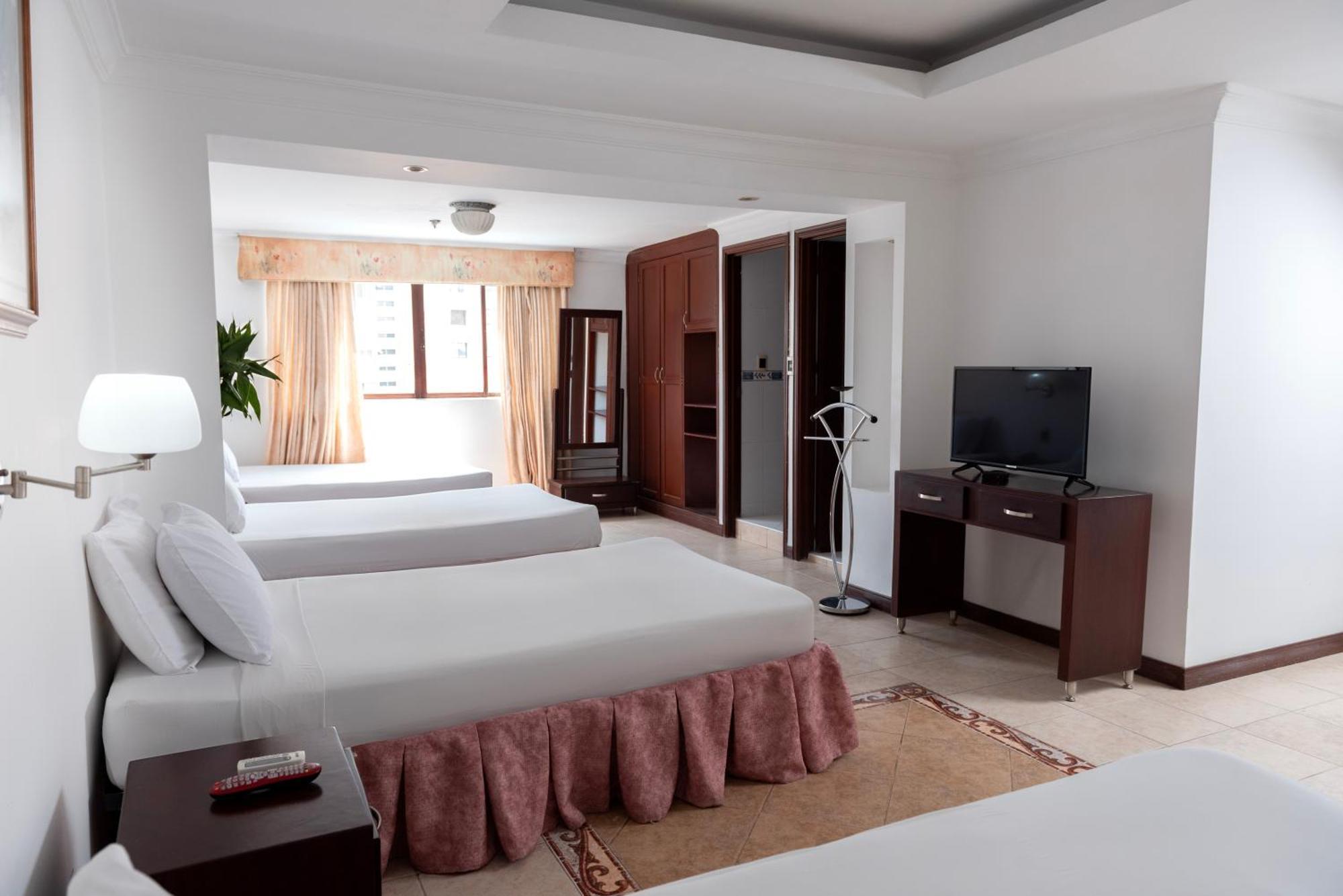 Hotel Plaza Las Americas Кали Экстерьер фото